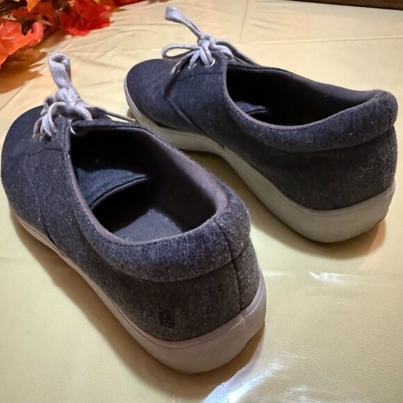 GRASSHOPPERS WOMEN'S ORTHOLITE BLUE GRAY SNEAKER SIZE 8M - Picture 7 of 7